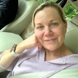Meet your Posher, Jenn